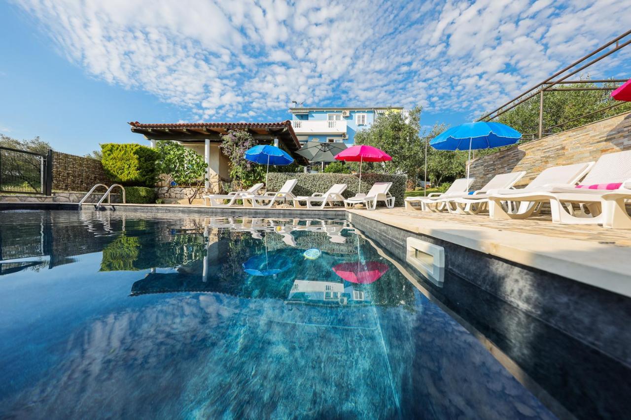 Luton Apartment Zadar Kozino Heating Pool & Jacuzzi Exterior foto