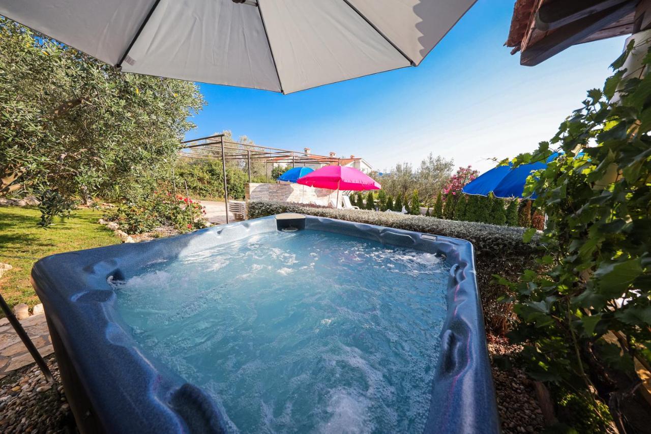Luton Apartment Zadar Kozino Heating Pool & Jacuzzi Exterior foto