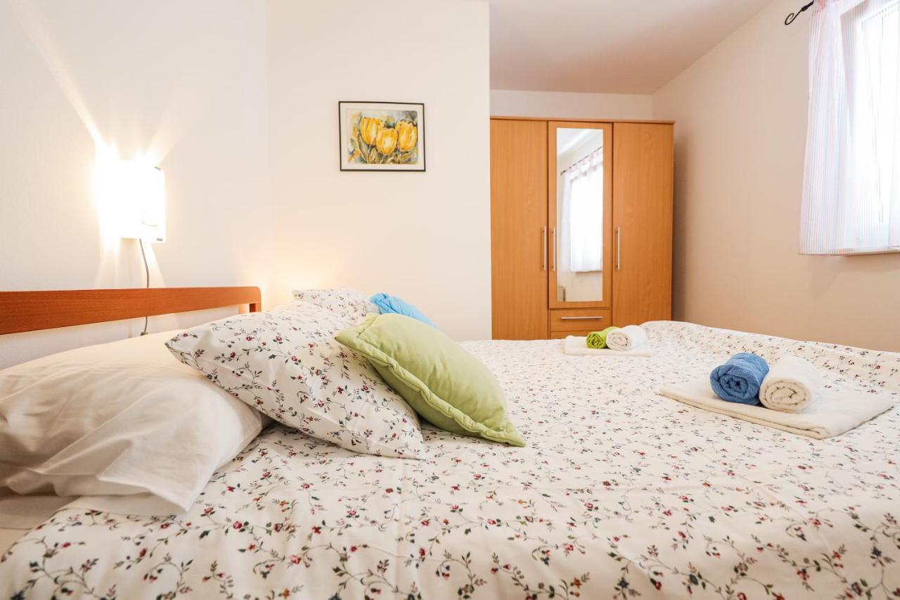 Luton Apartment Zadar Kozino Heating Pool & Jacuzzi Exterior foto