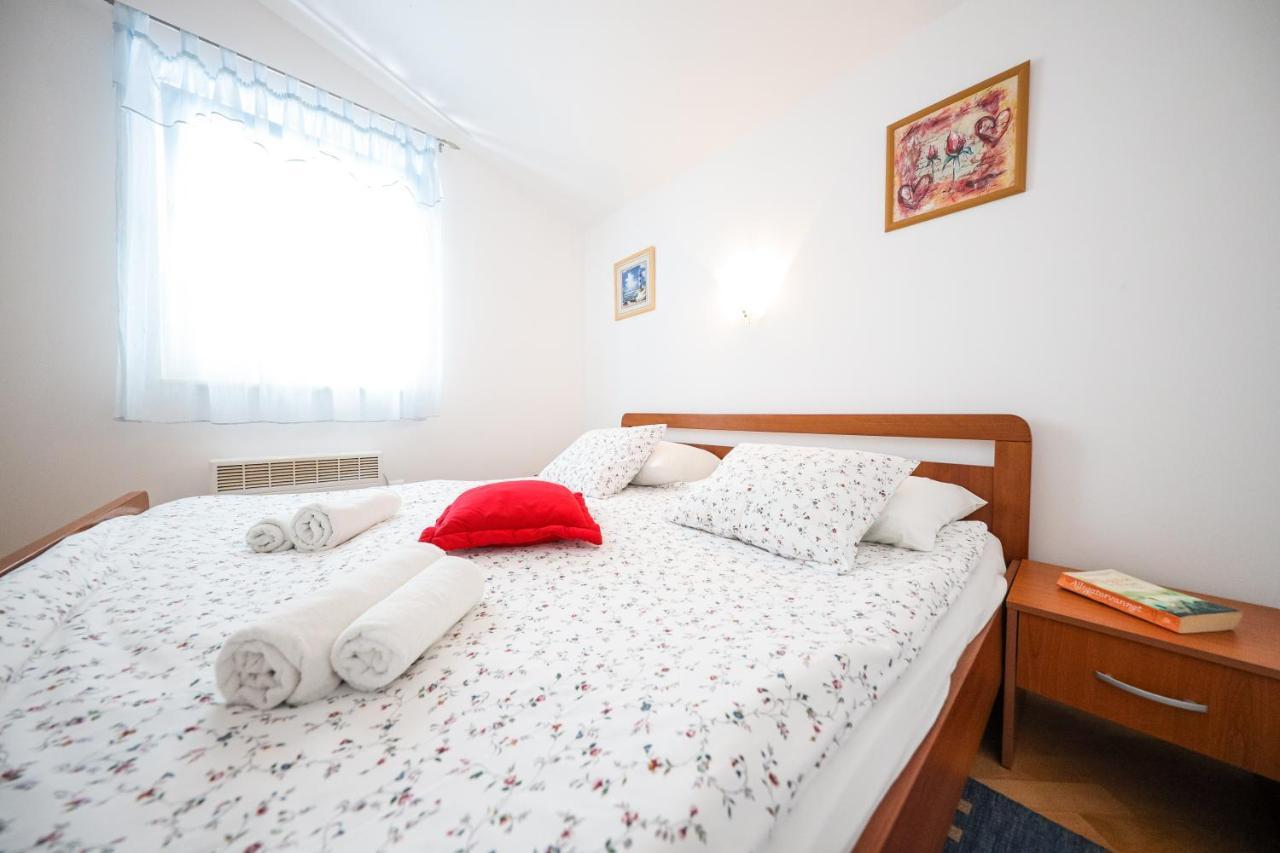 Luton Apartment Zadar Kozino Heating Pool & Jacuzzi Exterior foto