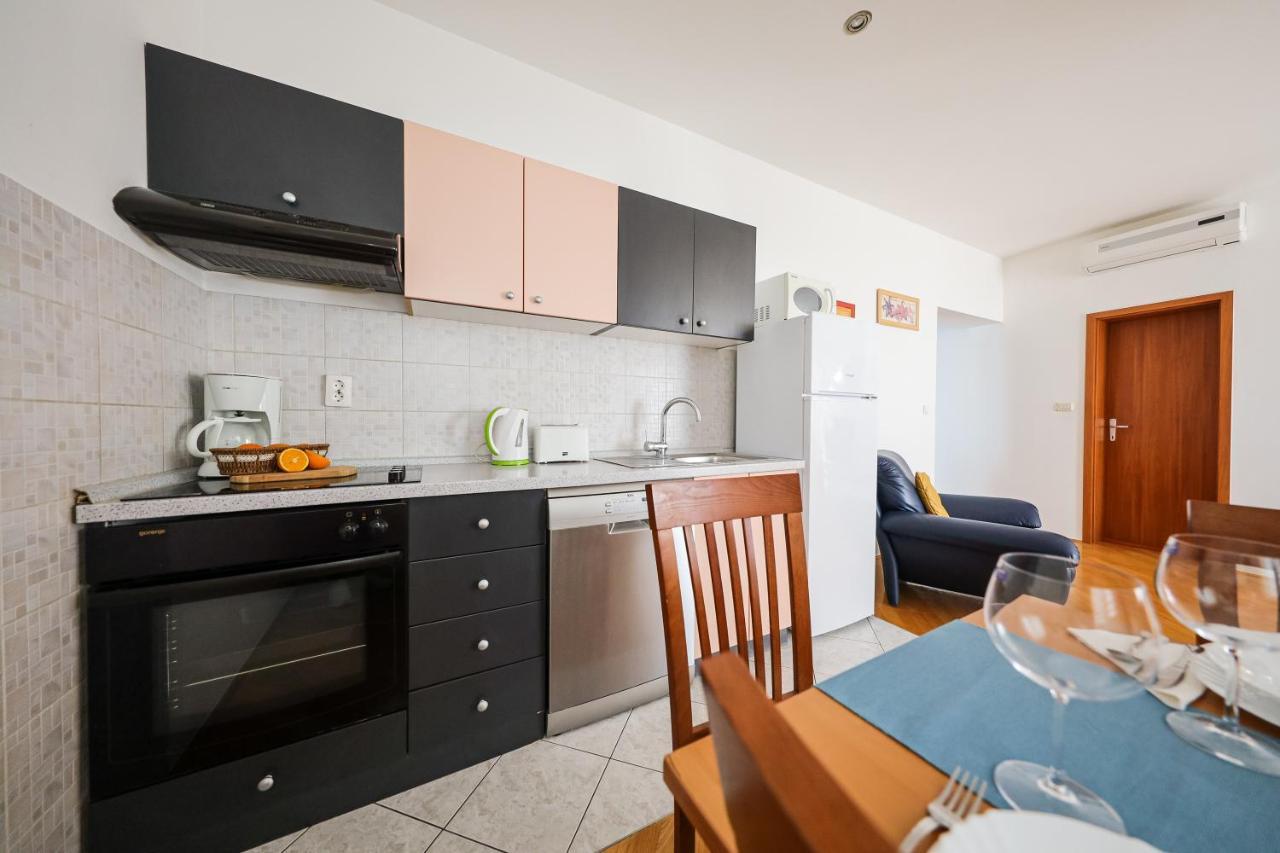 Luton Apartment Zadar Kozino Heating Pool & Jacuzzi Exterior foto