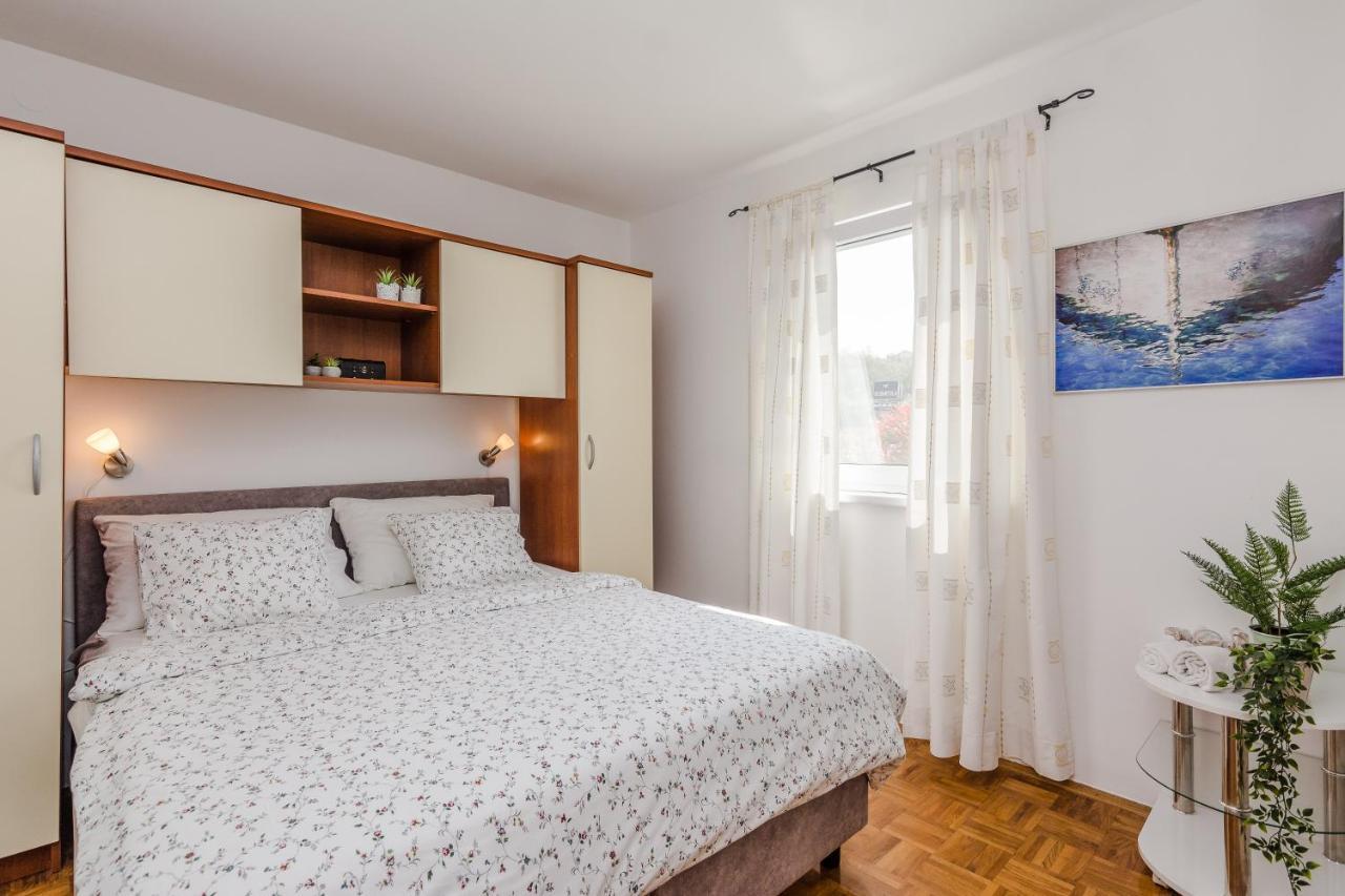 Luton Apartment Zadar Kozino Heating Pool & Jacuzzi Exterior foto